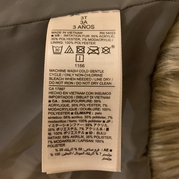 Old Navy Toddler Girl Vest…. Only wore once! - Picture 4 of 5